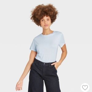 Gap T Shirt